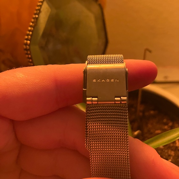 Skagen Denmark watch. Silver and Rose Gold - Picture 5 of 5